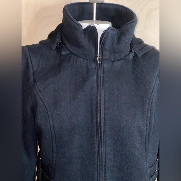 INTL d.e.t.a.i.l.s Fitted Jacket - Picture 13 of 14